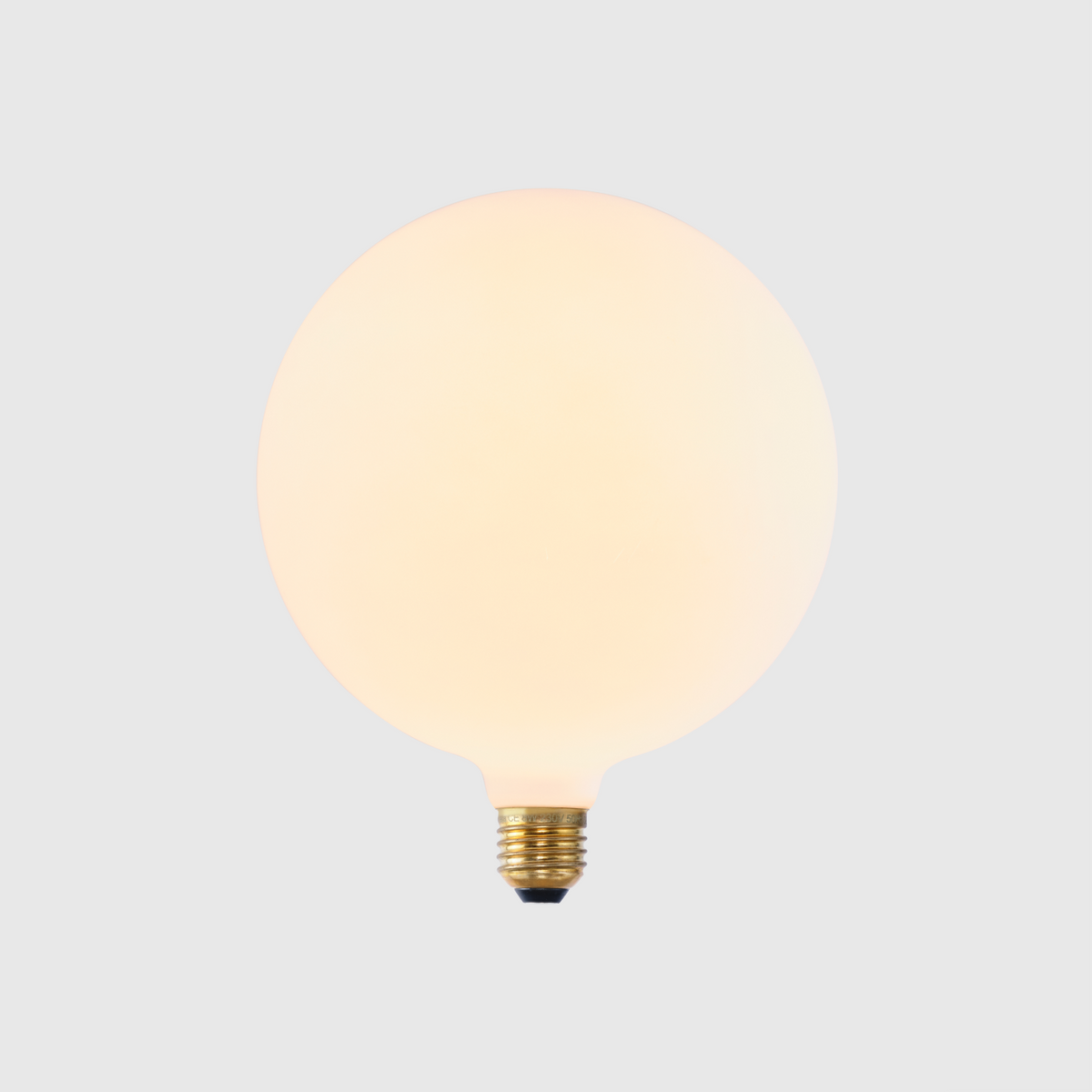 Large round light bulb hotsell