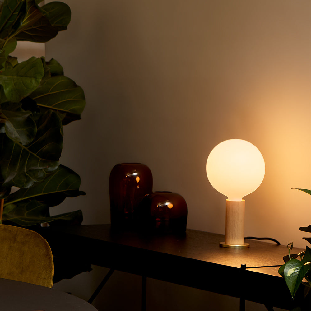 Tala-Oak-Knuckle-Table-Lamp-