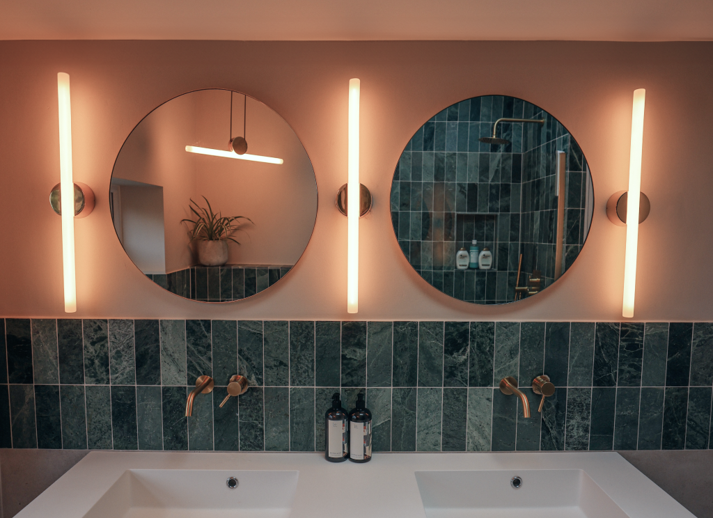 Your Guide To Bathroom Lighting: 5 Essential Tips