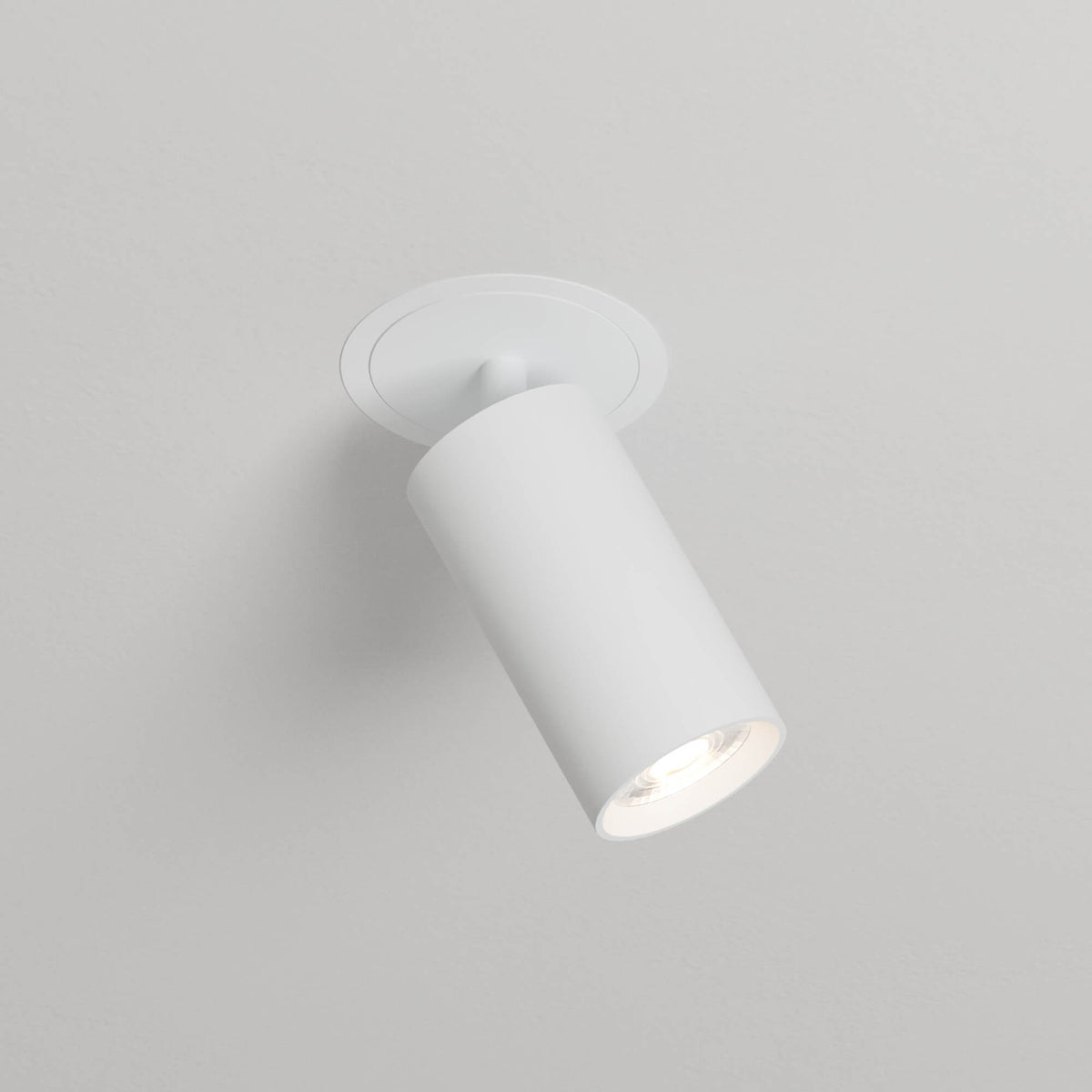 Close-up of Tala Core Spotlight, emphasizing sleek design and gallery-grade illumination.