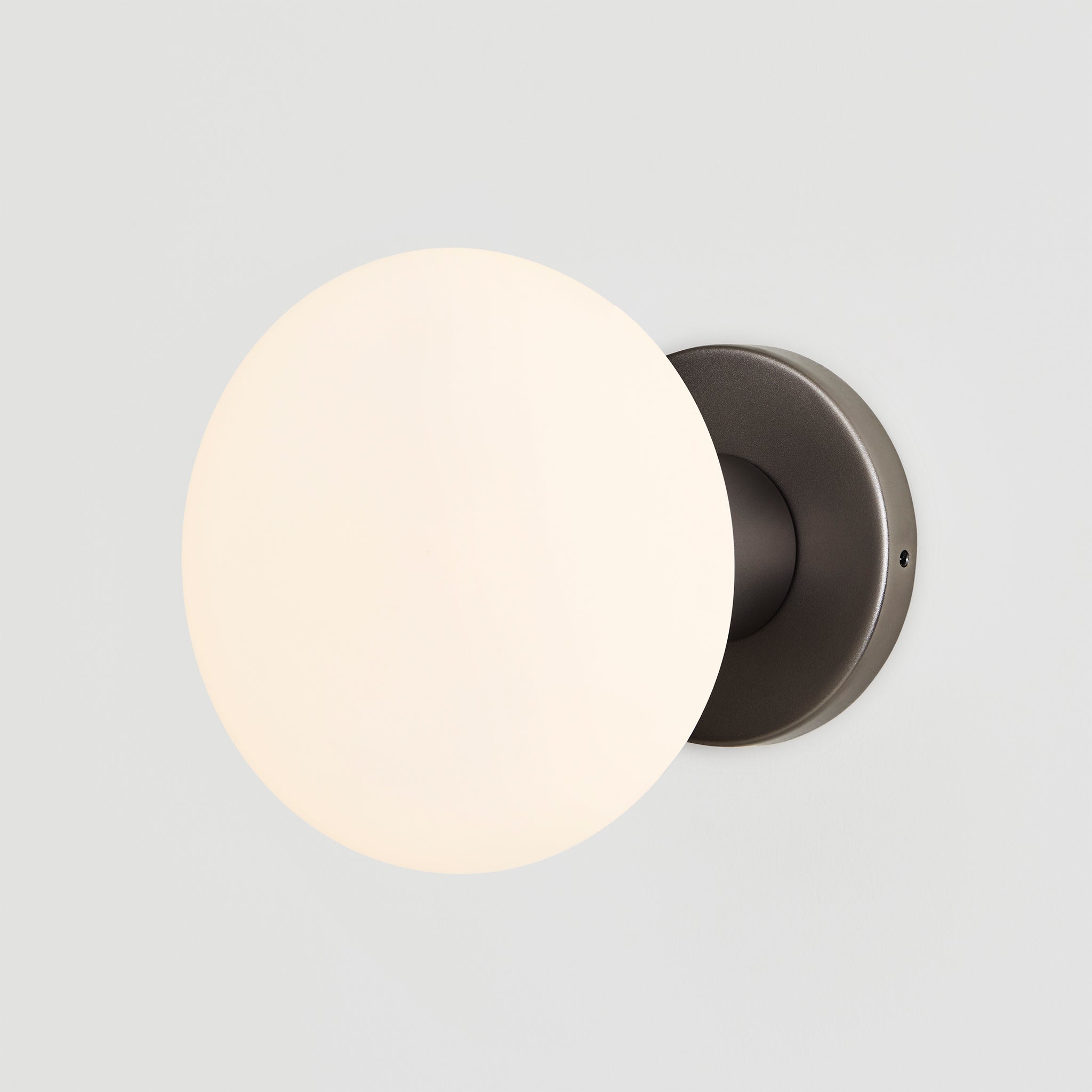 Lochan Wall Light in Graphite
